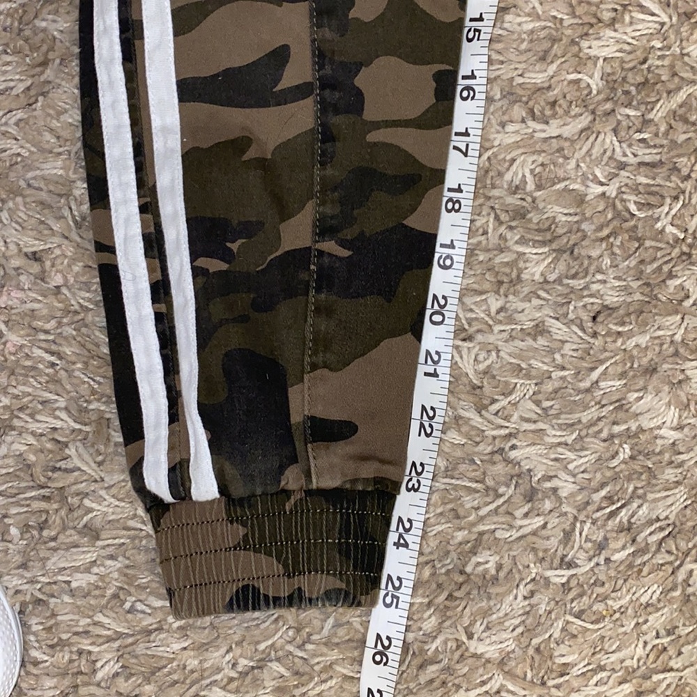 High Rise Camo Joggers - Picture 7 of 10